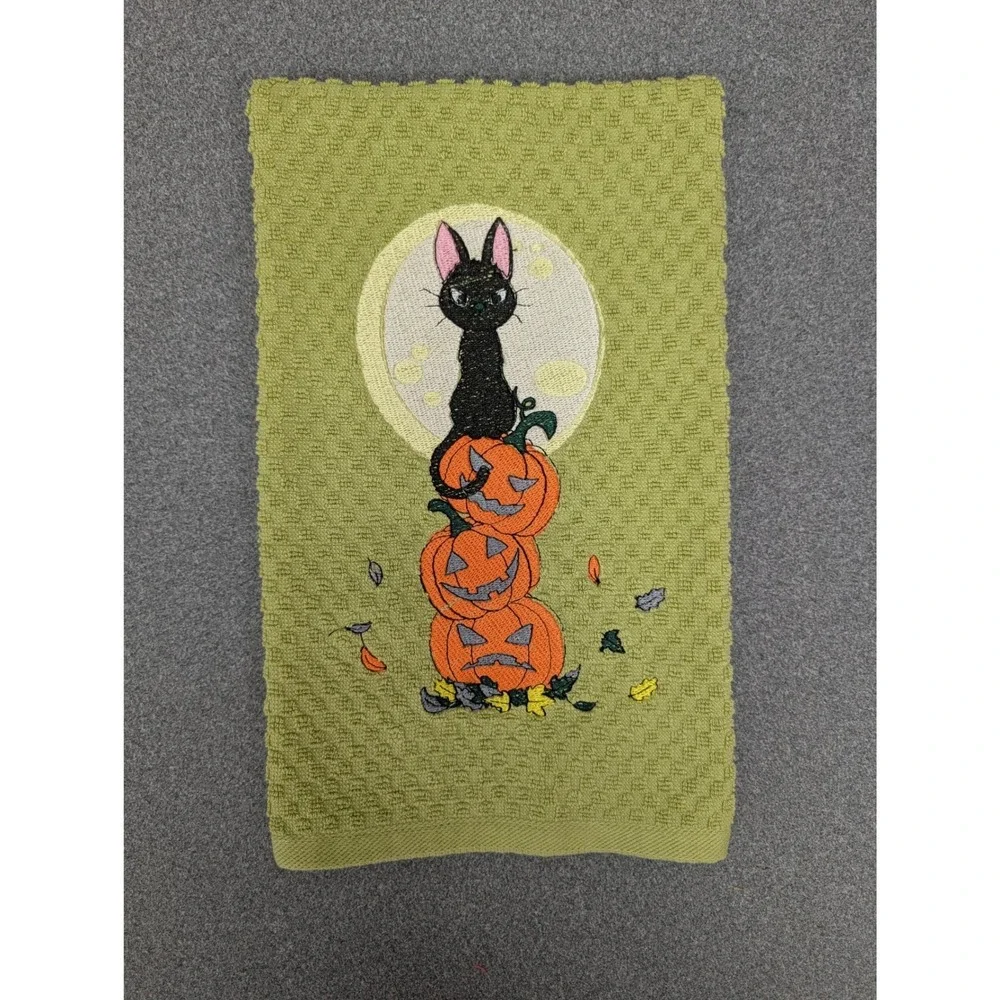 Black Cat 3 Pumpkins Fall Halloween Thanksgiving Kitchen Bath Bar Hand Towel
